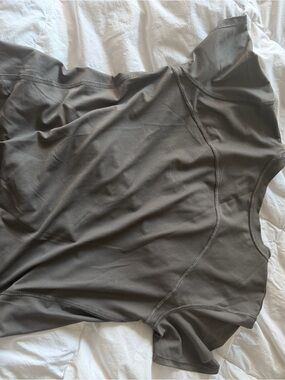 lululemon athletica Short Sleeve Tee in Olive Gray